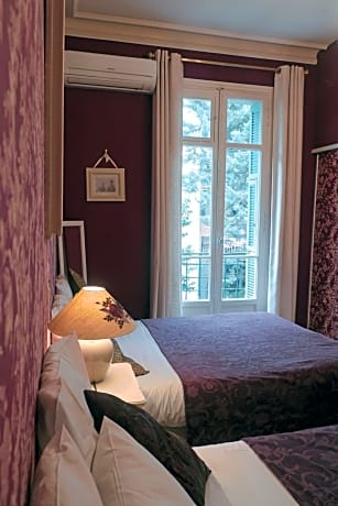 Superior Room (1-4 people)