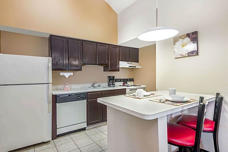 Hawthorn Suites by Wyndham Dayton North