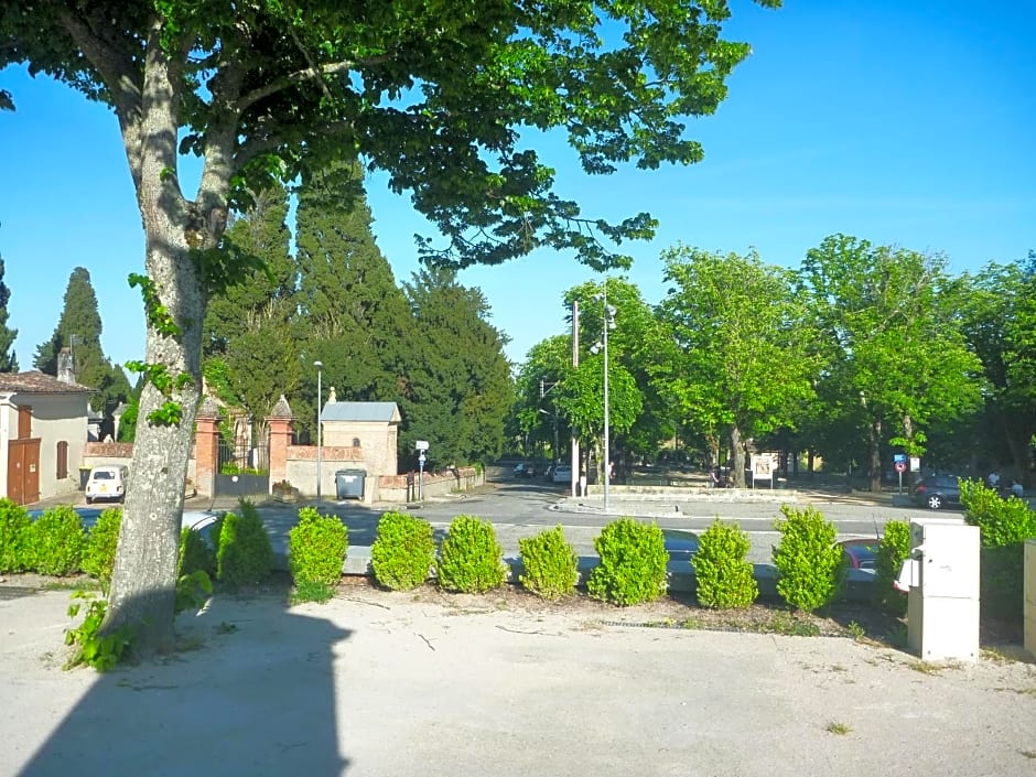 Au coeur de Montastruc-la-Conseillère - Chambres d'hôtes