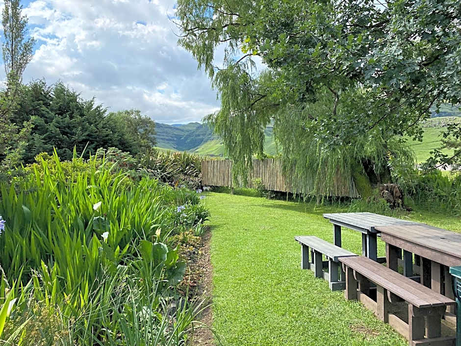 Sani Lodge & Cottages