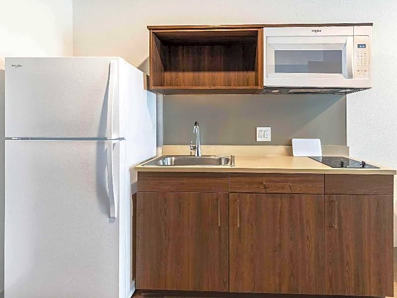Woodspring Suites Riverside Norco
