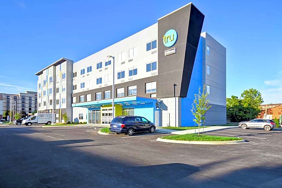 Tru by Hilton Louisville Airport, KY