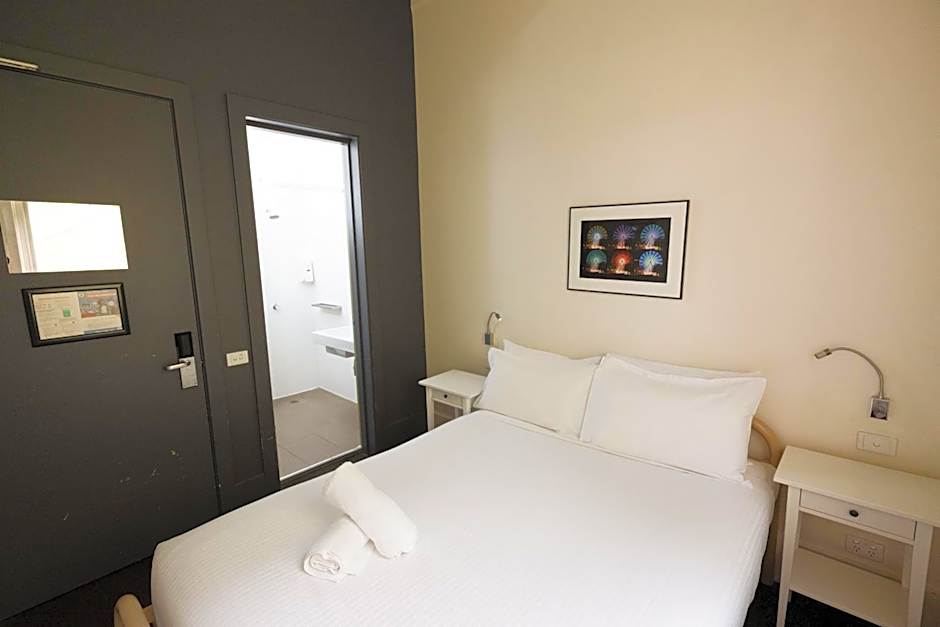 YHA Melbourne Central