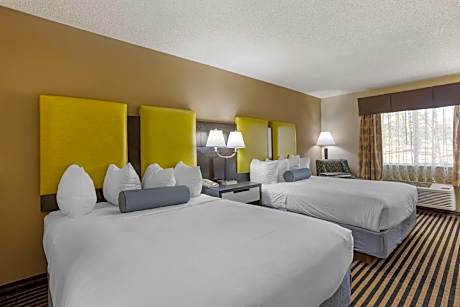 2 Queen Beds Non-Smoking Microwave And Refrigerator Wi-Fi Full Breakfast