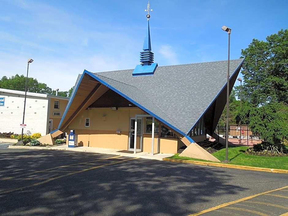 Crystal Inn - Neptune