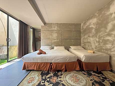 Superior Triple Room