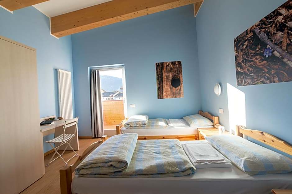 Hostel L'Ost - Ostello di Grumes