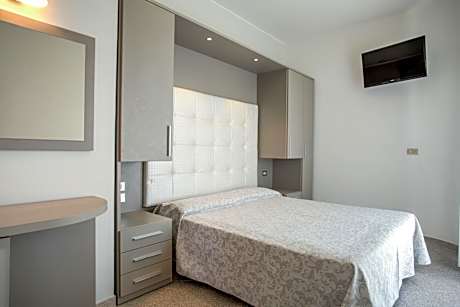 Quadruple Room with Sea View