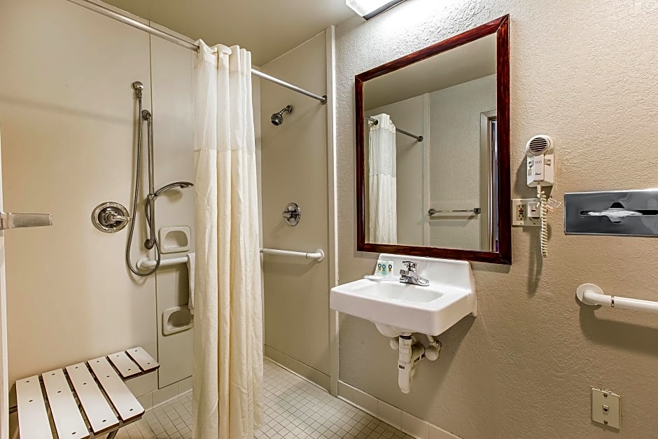 Quality Inn Homewood Birmingham I-65 – Homewood, AL