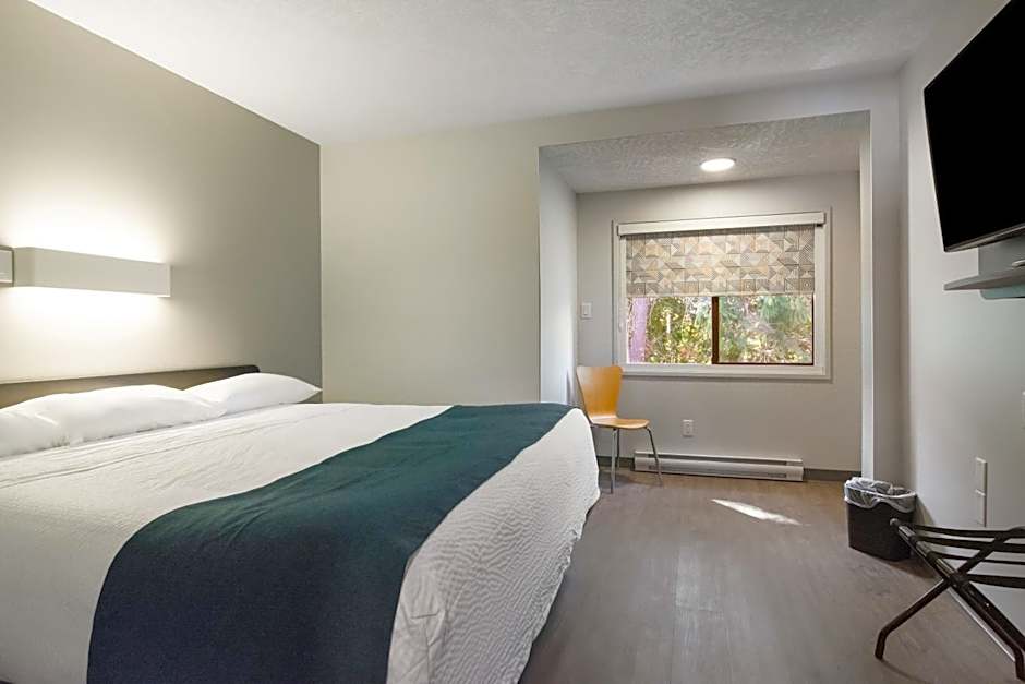 Motel 6-Saanichton, BC - Victoria Airport