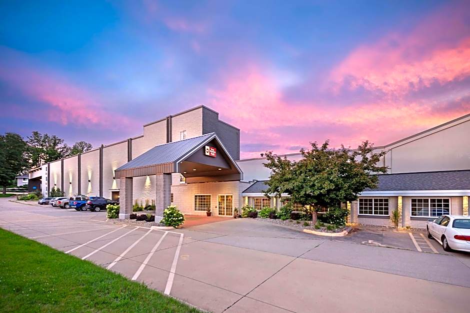 Best Western Plus Longbranch Hotel & Convention Center