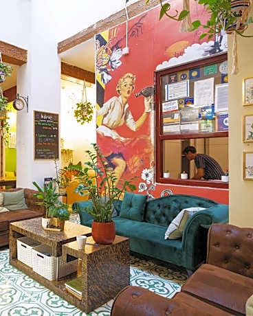 Home Youth Hostel by Feetup Hostels