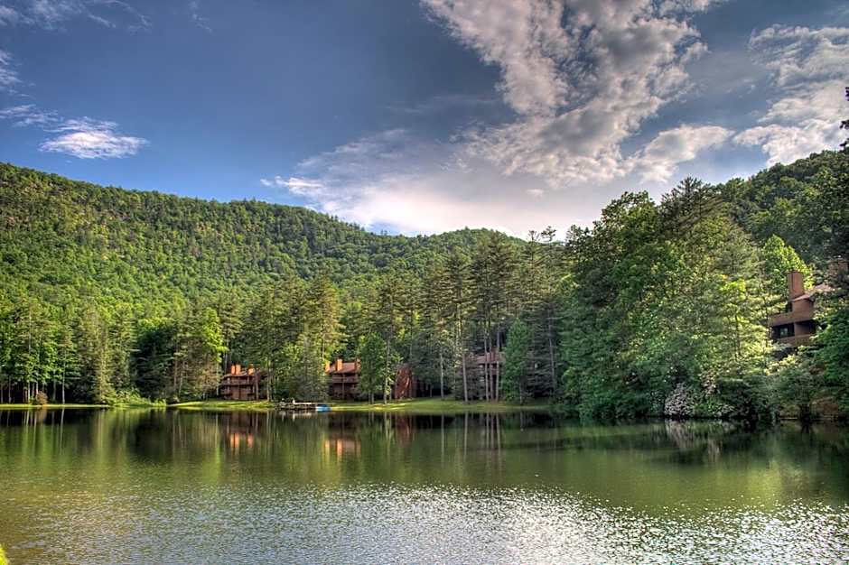 Foxhunt at Sapphire Valley