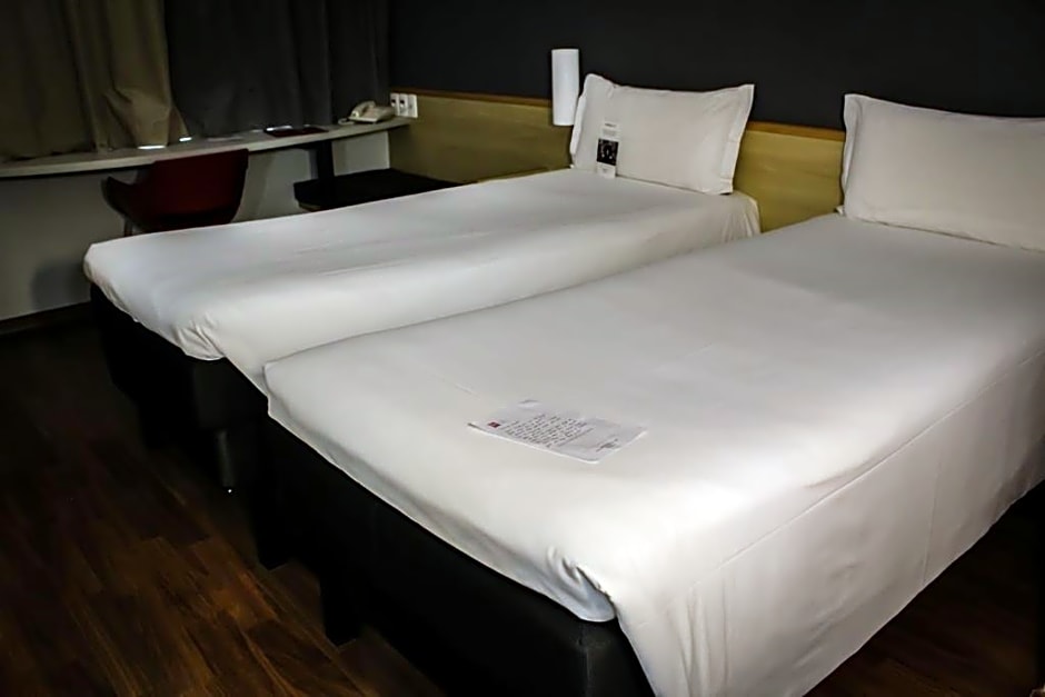 Photo 1 sur 6 de Standard 2 Twin Beds Apartment