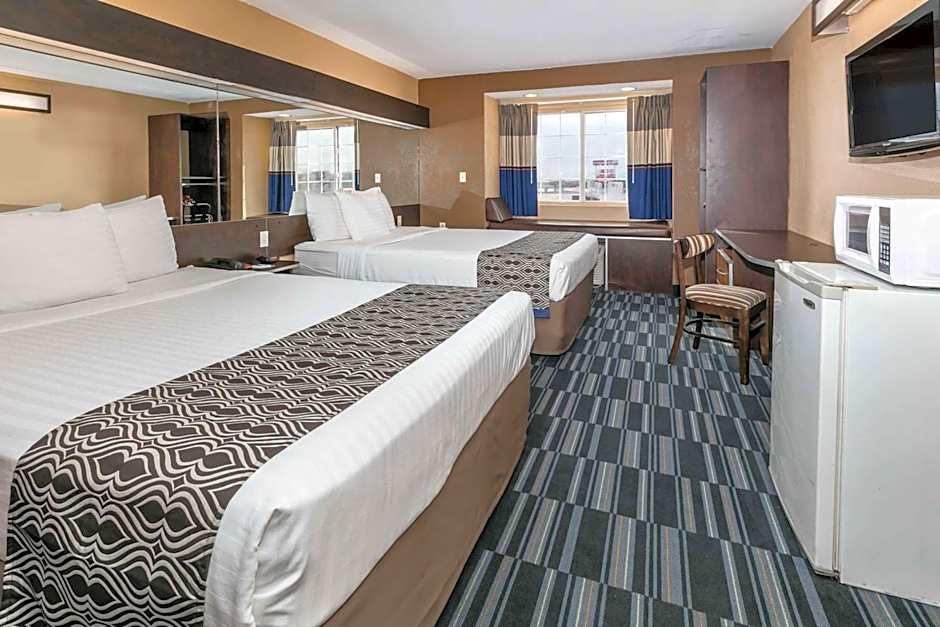 Microtel Inn & Suites by Wyndham Scott Lafayette