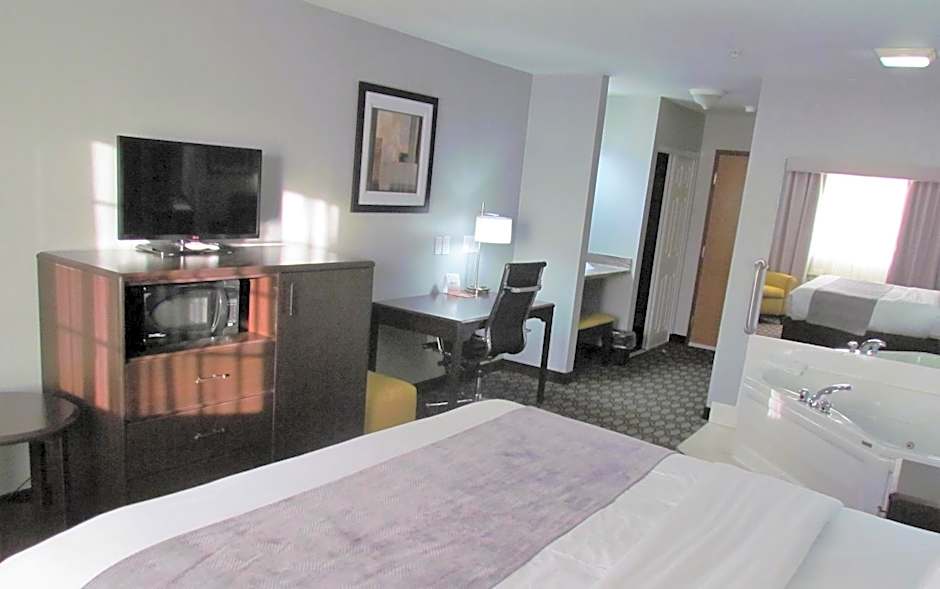 Oak Hill Inn & Suites