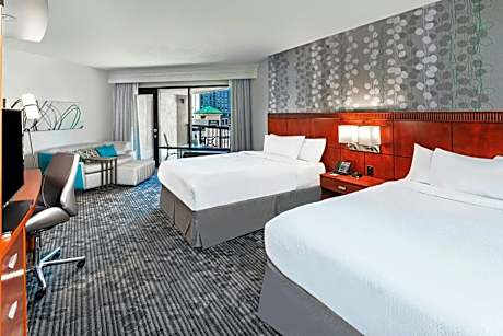 Studio with Two Queen Beds, Balcony, Bathtub, Roll-In Shower and Sofa Bed - Mobility Access/Hearing Accessible