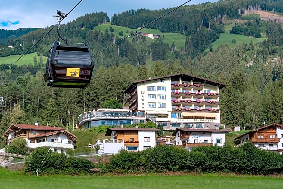 Hotel Waldfriede - Der Logenplatz im Zillertal