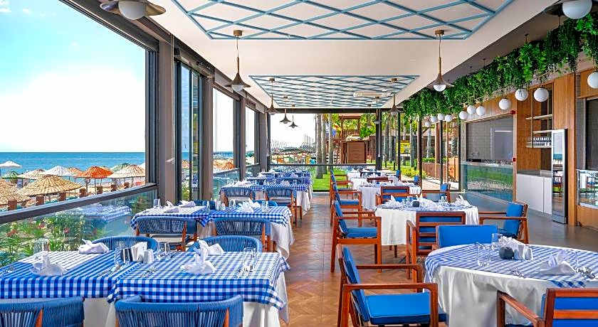 Kirman Sidera Luxury & Spa