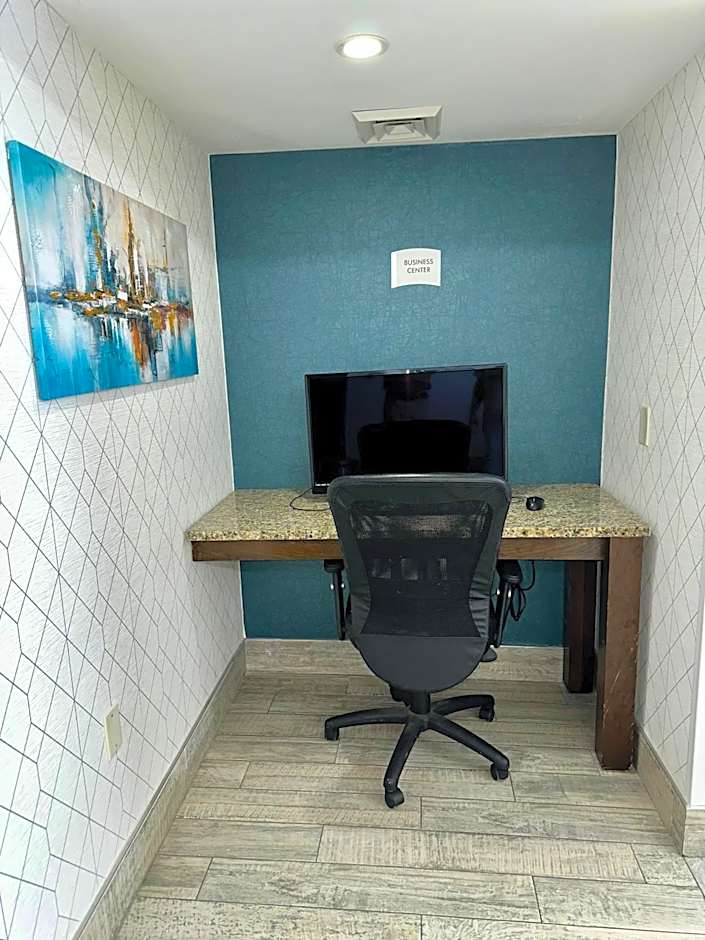 Quality Inn & Suites Clemmons I-40