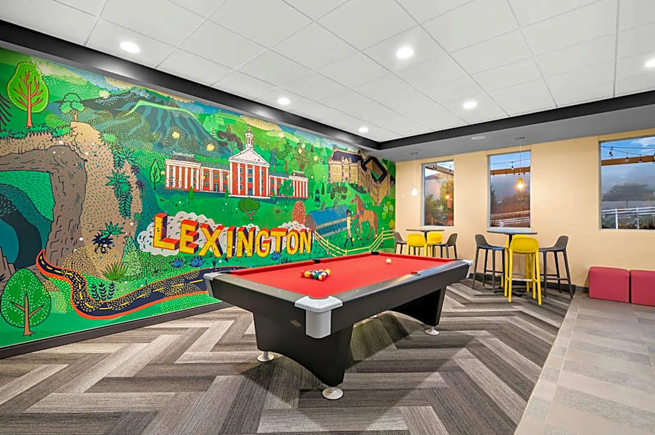 Tru by Hilton Lexington