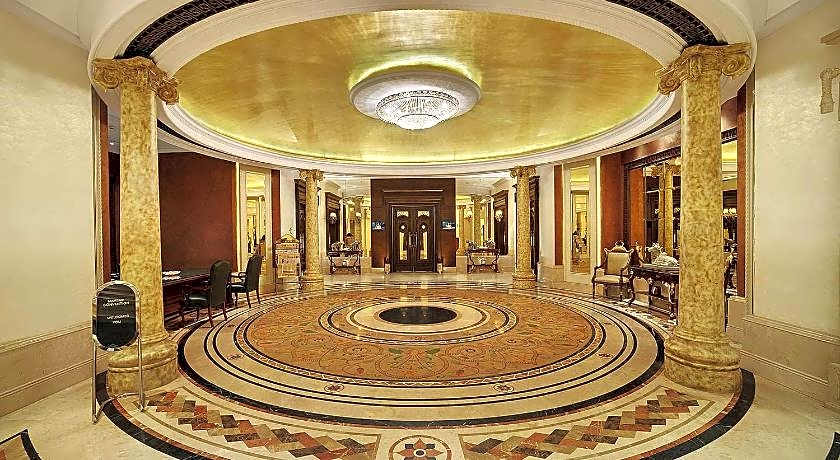 Mayfair Convention Hotel