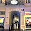 Chmielna 5 Rooms & Apartments