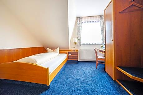 Budget Single Room