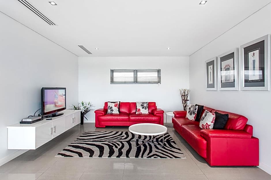 Spinnakers by Rockingham Apartments