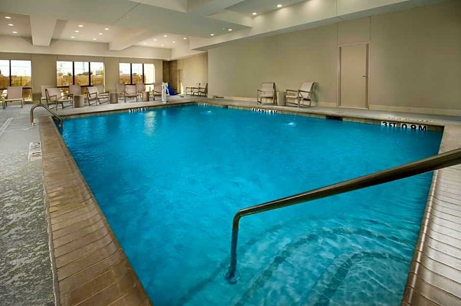 Holiday Inn Express Hotel & Suites Waco South, an IHG Hotel