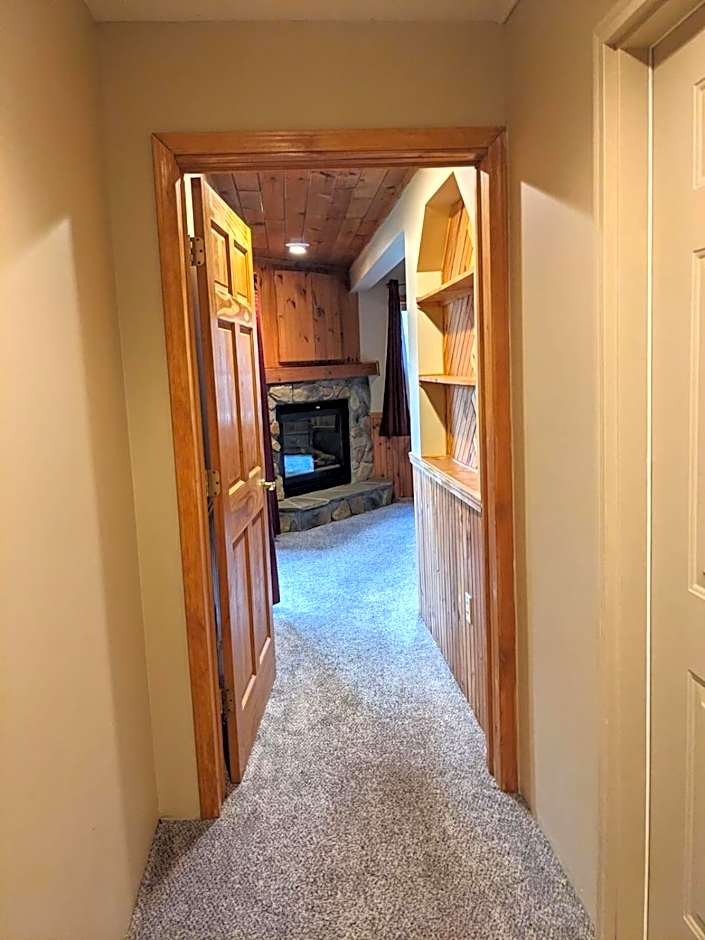 Rough Cut Lodge