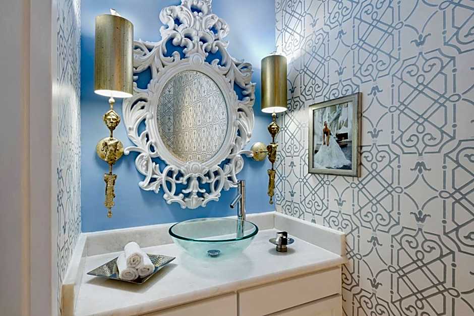 The Saint Hotel, New Orleans, French Quarter, Autograph Collection