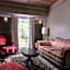 The NuWray Hotel & Carriage House