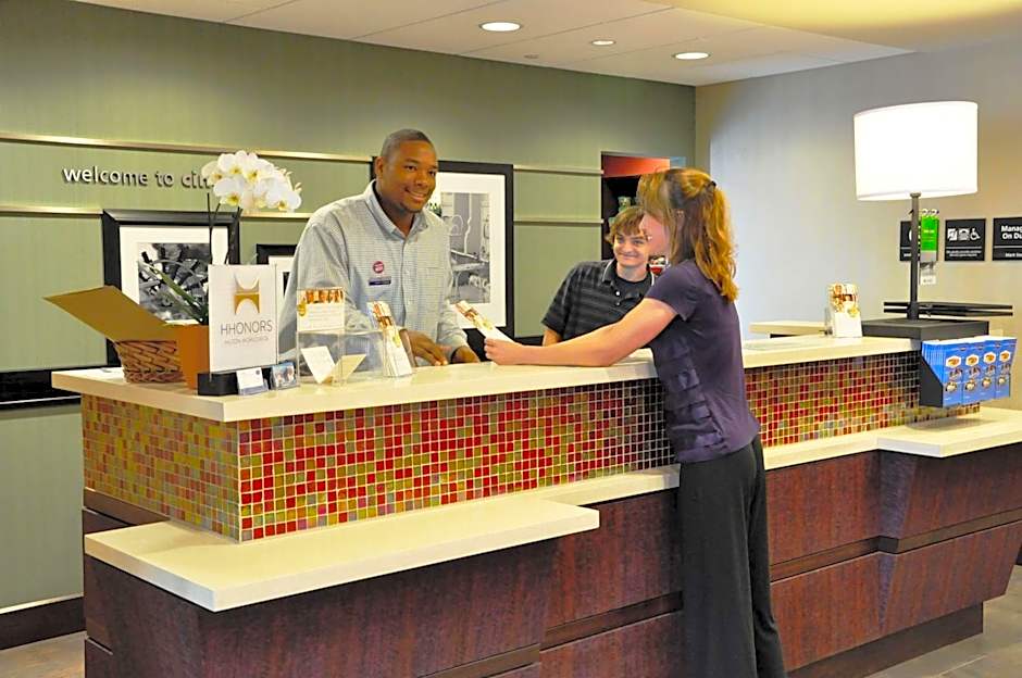 Hampton Inn By Hilton & Suites Cincinnati/Uptown-University Area