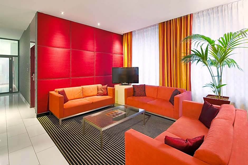 Mamaison Residence Diana