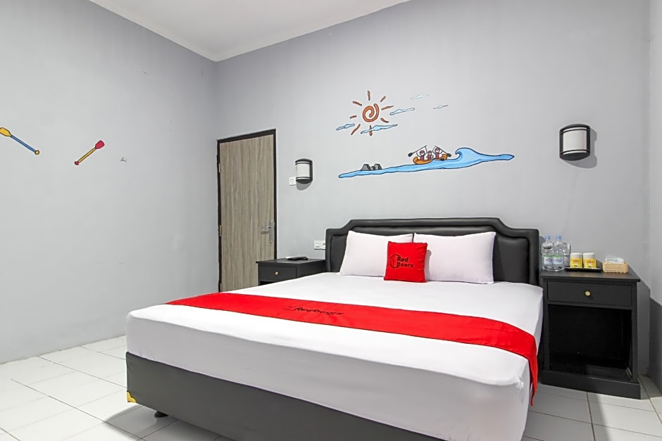 RedDoorz near Graha Saba UGM