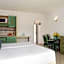 Aparthotel Esquinzo Y Monte Del Mar