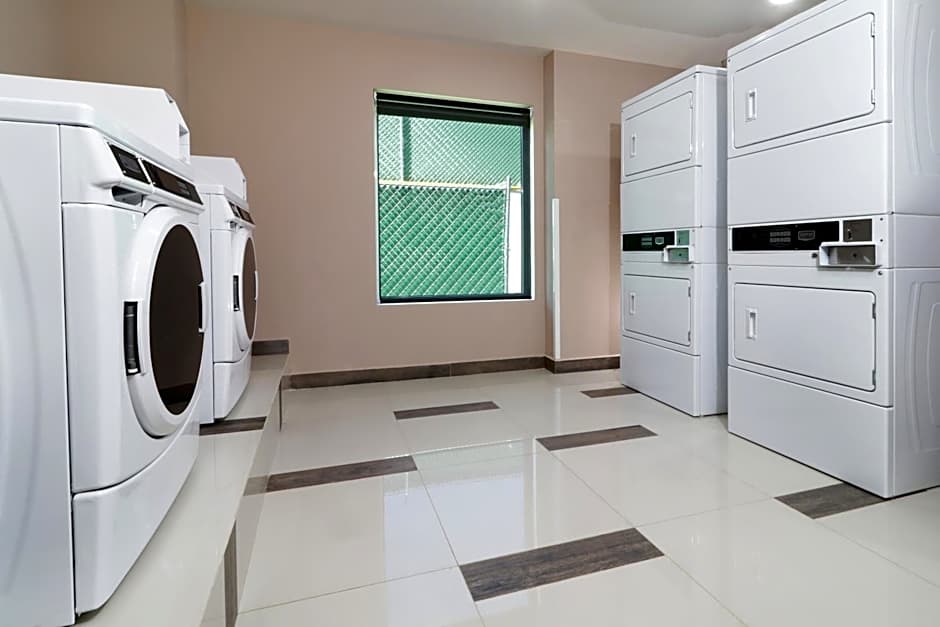 Candlewood Suites Celaya By IHG