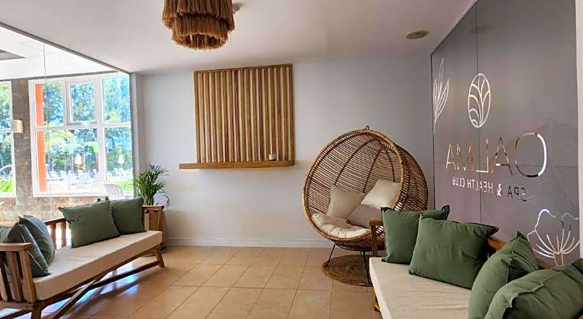 Howard Johnson Funes