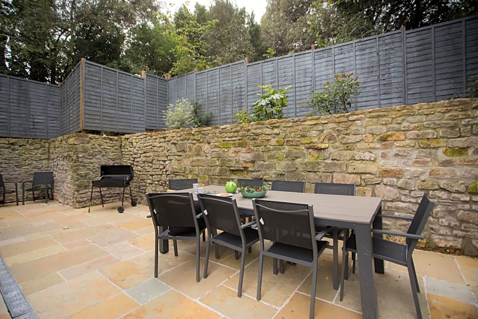 Locksbrook Lodge - Hot Tub - Spacious Outdoor Space