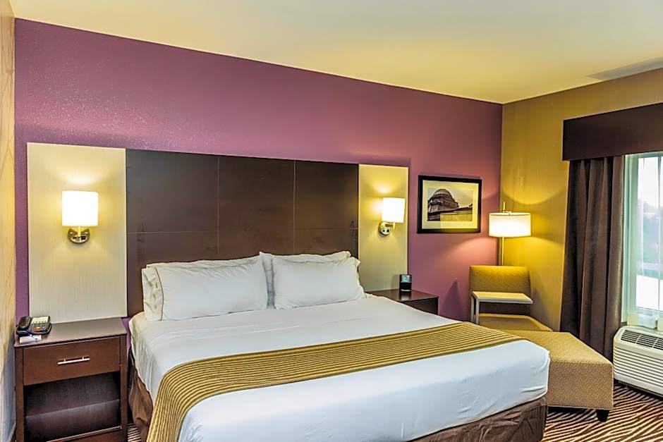 Holiday Inn Express & Suites Cheektowaga North East By IHG