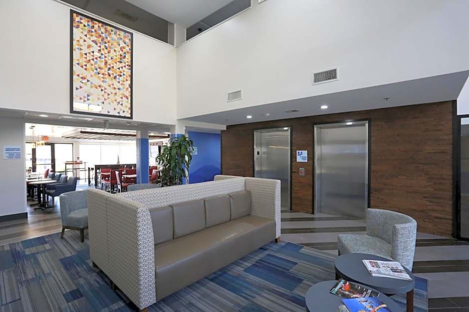 Holiday Inn Express Hotel & Suites Blythewood By IHG