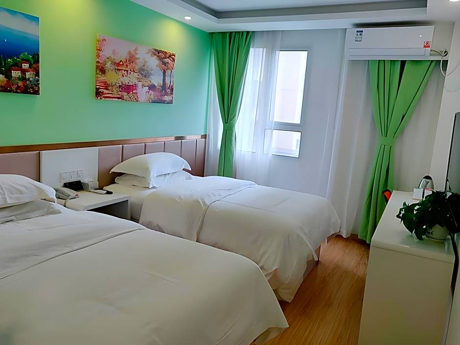 Shell Shanghai Baoshan District Tieli Road Subway Station Tiefeng Road Hotel