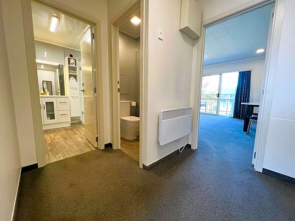 Fiordland Lakeview Motel and Apartments