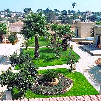 Glaro Garden Hotel