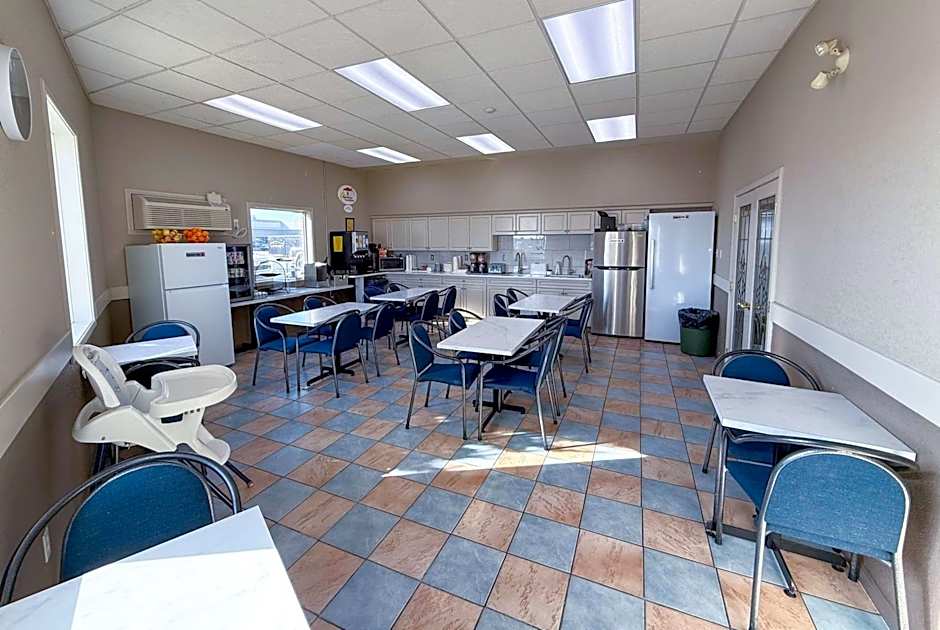 Super 8 by Wyndham Medicine Hat AB