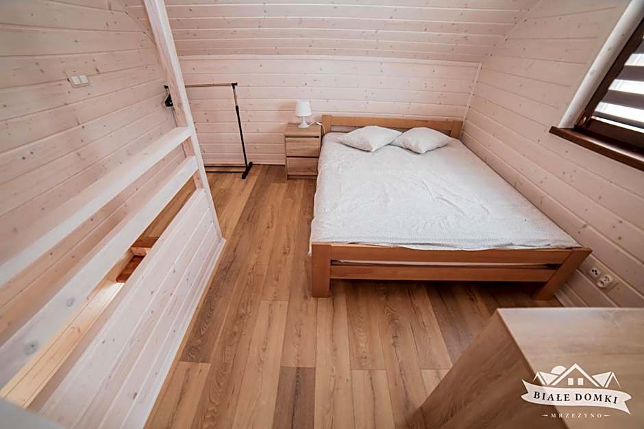 Białe Domki Mrzeżyno