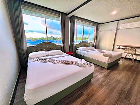 Side Sea View Family Room