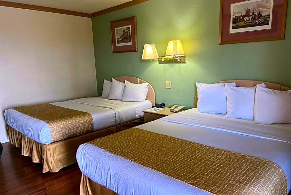 Travelodge by Wyndham Holbrook