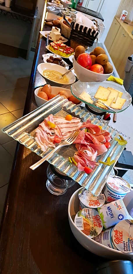Savoy Hotel & Restaurant